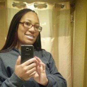 Meet your Posher, Tisha